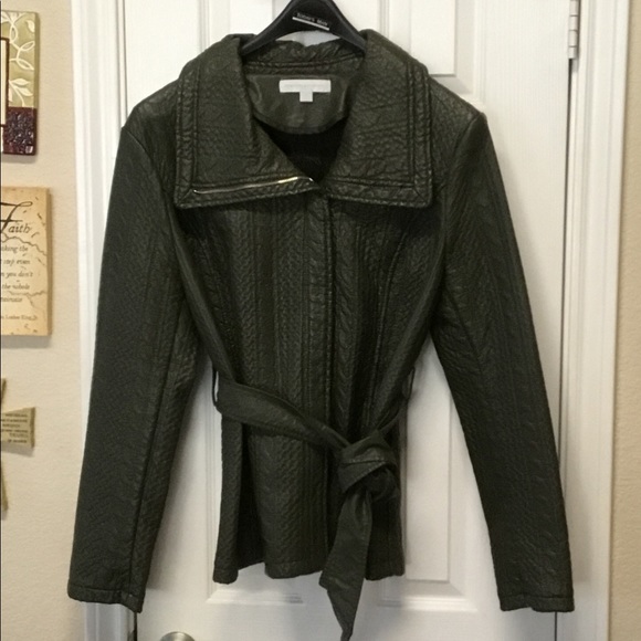 Ladies Olive Green Jacket - Picture 11 of 11